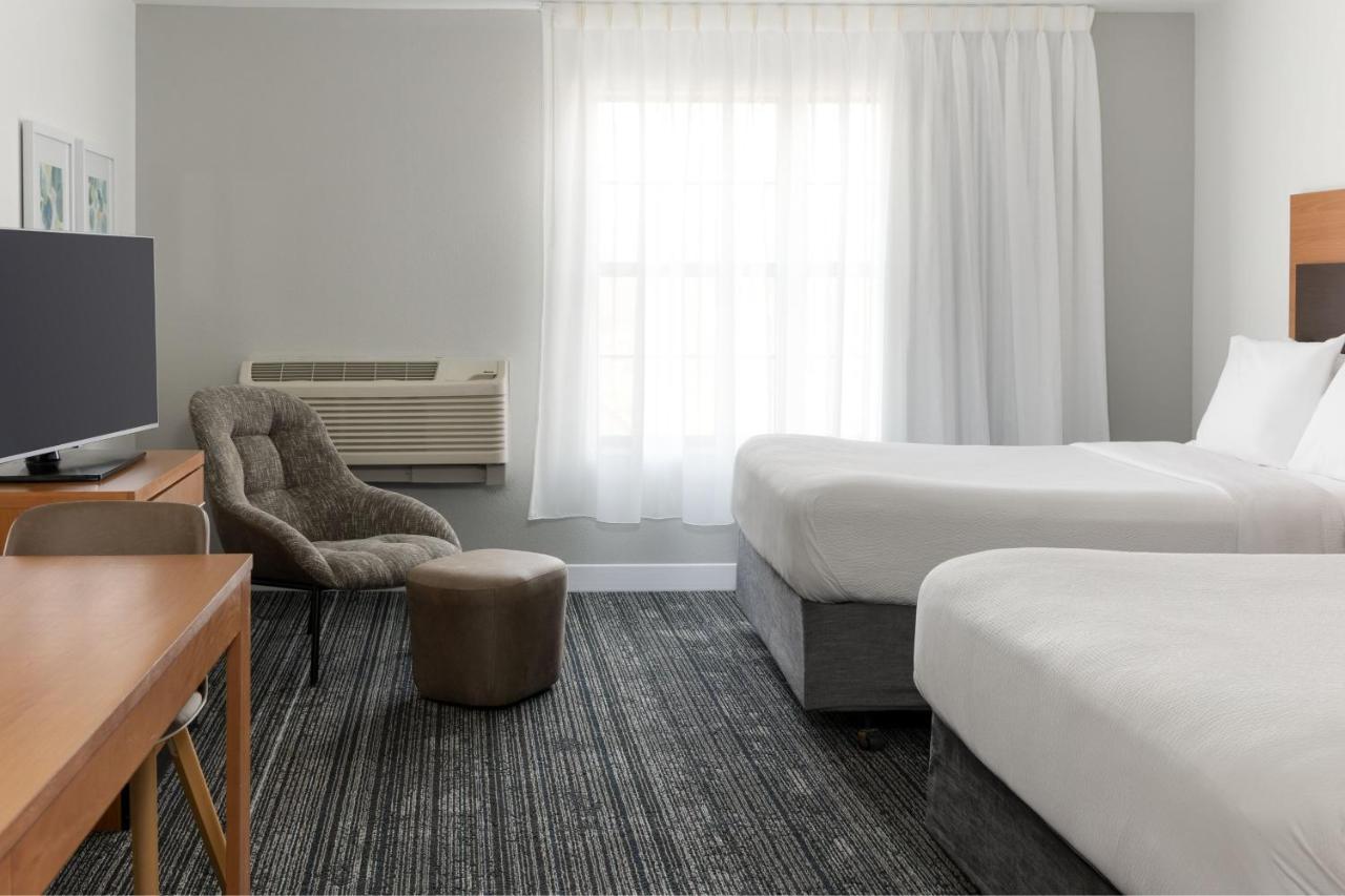 Towneplace Suites By Marriott Sacramento Розвилл Экстерьер фото