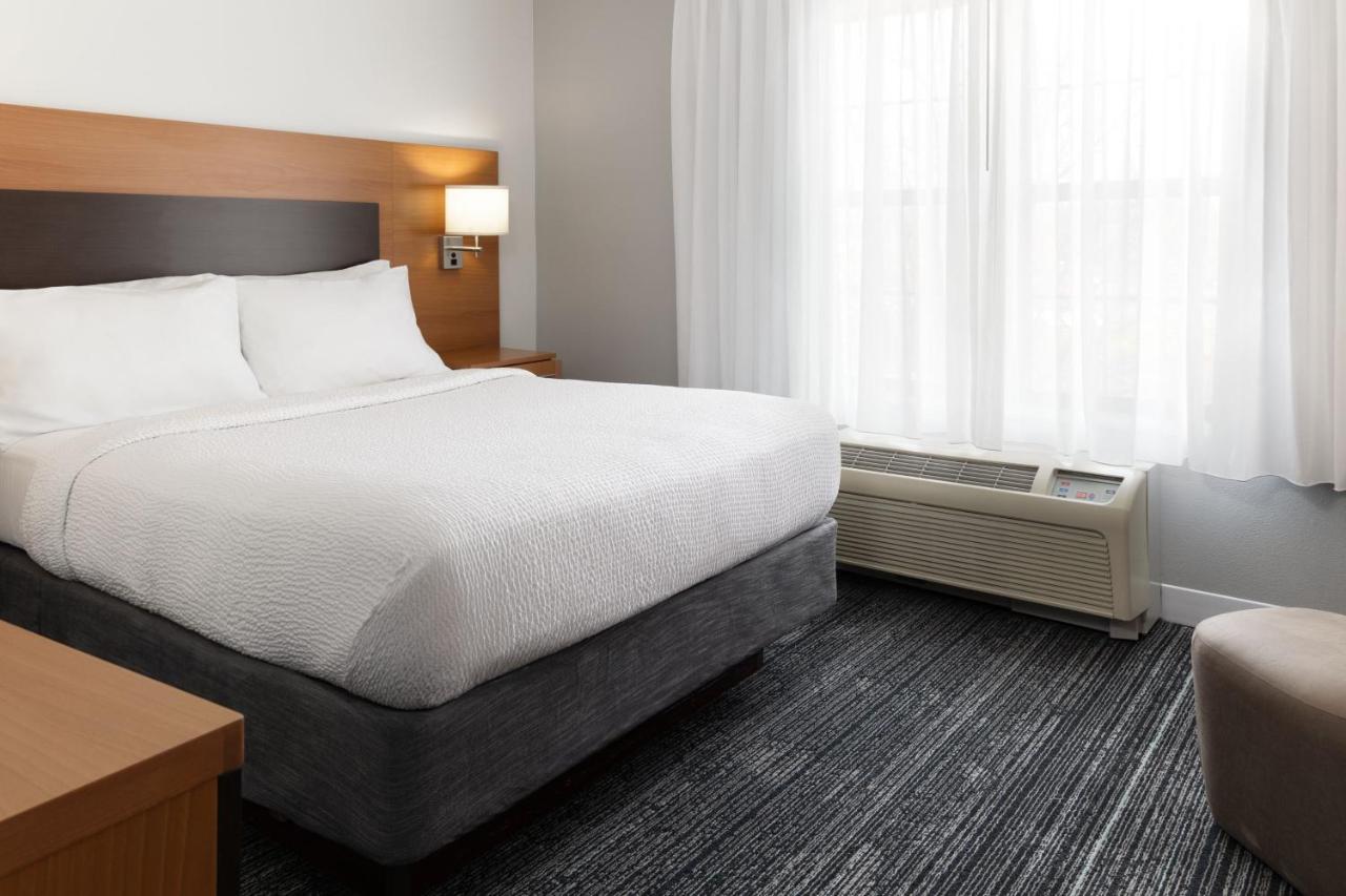 Towneplace Suites By Marriott Sacramento Розвилл Экстерьер фото