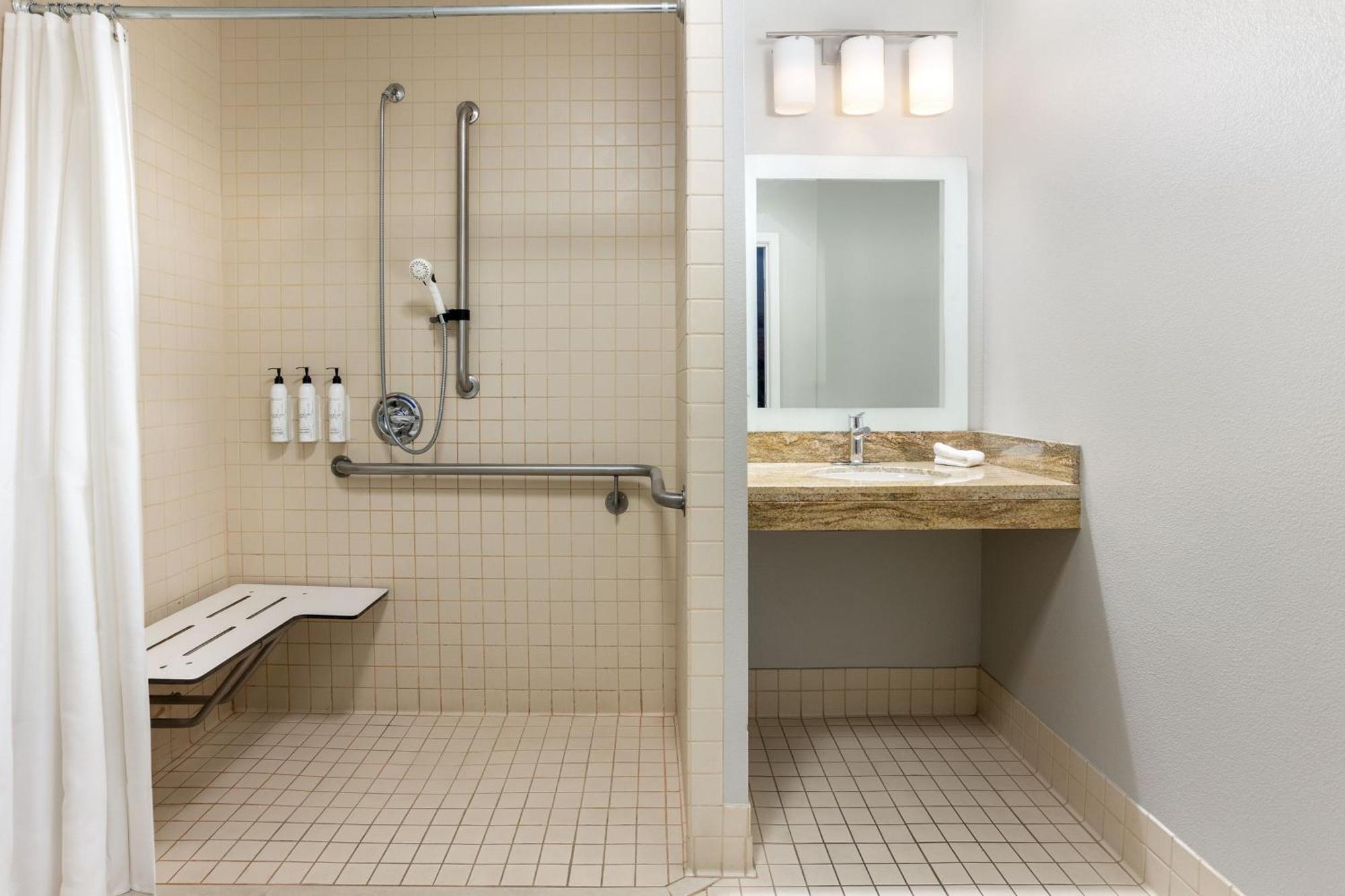 Towneplace Suites By Marriott Sacramento Розвилл Экстерьер фото