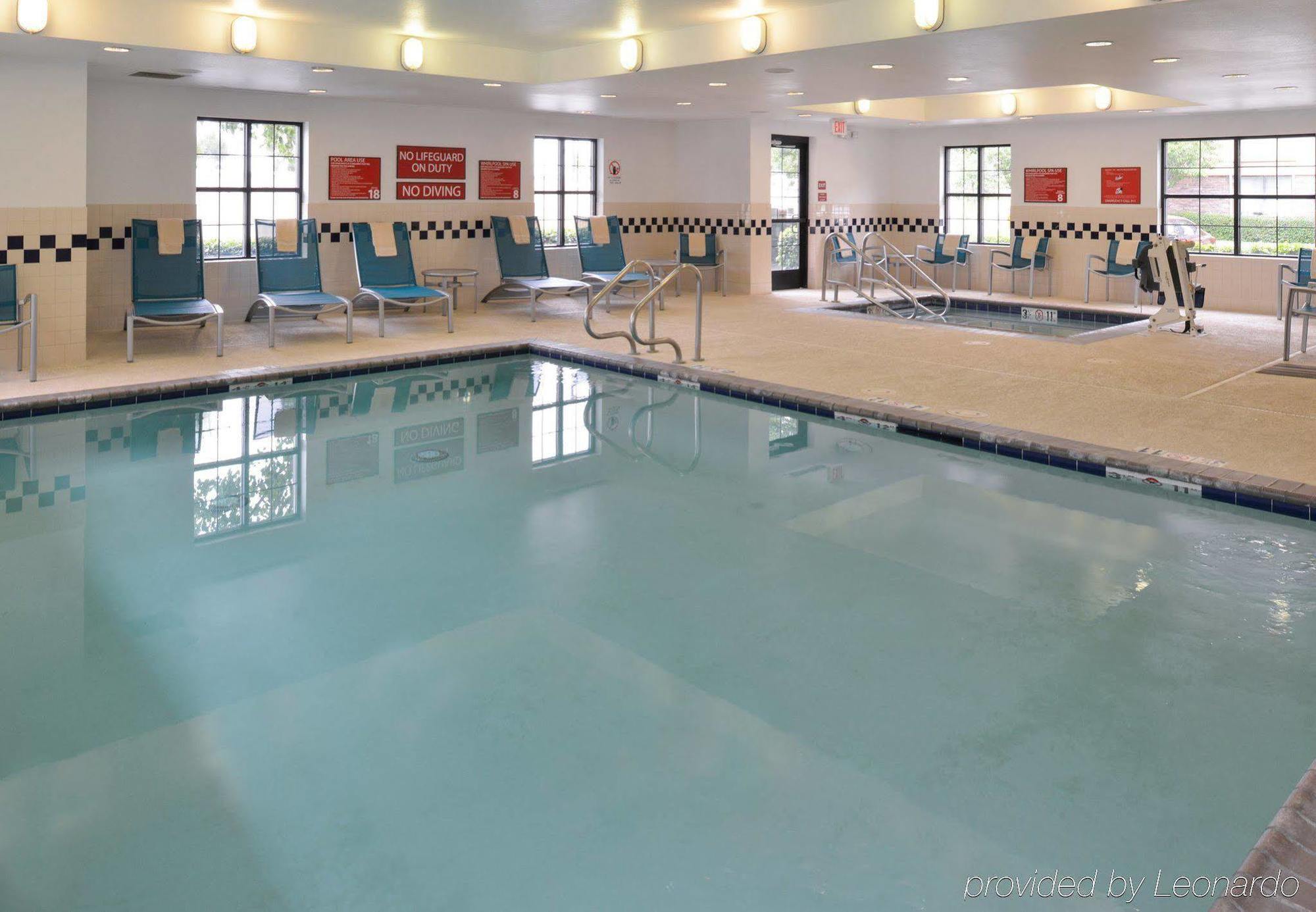 Towneplace Suites By Marriott Sacramento Розвилл Экстерьер фото