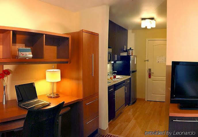 Towneplace Suites By Marriott Sacramento Розвилл Экстерьер фото