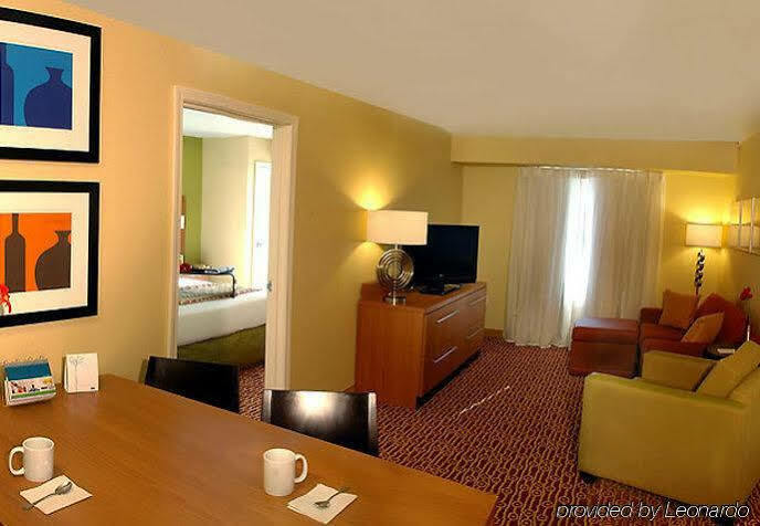 Towneplace Suites By Marriott Sacramento Розвилл Экстерьер фото