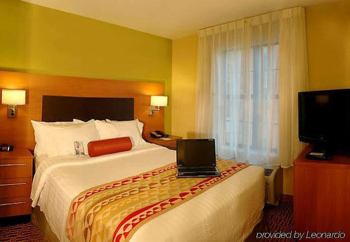 Towneplace Suites By Marriott Sacramento Розвилл Экстерьер фото