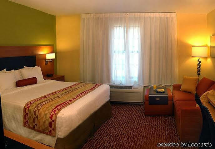 Towneplace Suites By Marriott Sacramento Розвилл Экстерьер фото